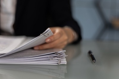 Evaluation of application documents and resumes of applicants